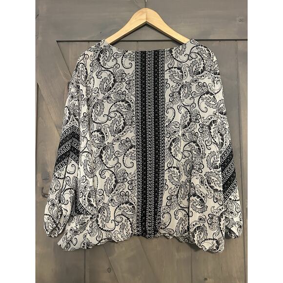 Coco Bianco Blouse Womens L Paisley b/w Dolman Sleeve Boho Resort Boat Neck Top - Picture 4 of 7